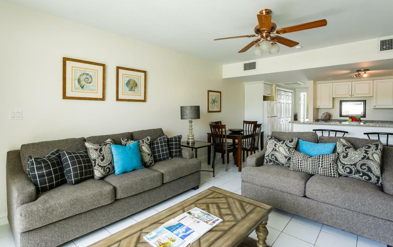 Beach Living At Island Pine Villas Blp George Town Buitenkant foto